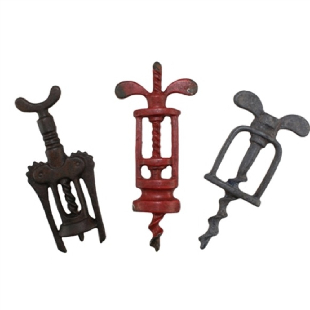 AUCTION PRICE👩🏻‍⚖️ 
VINETIER CORKSCREW MAGNET SET